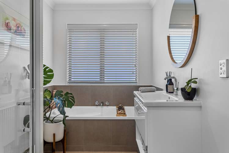 489 Two Chain Road Swannanoa_15