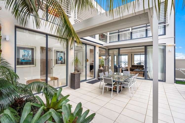 36 Rue Damarres Gulf Harbour_3