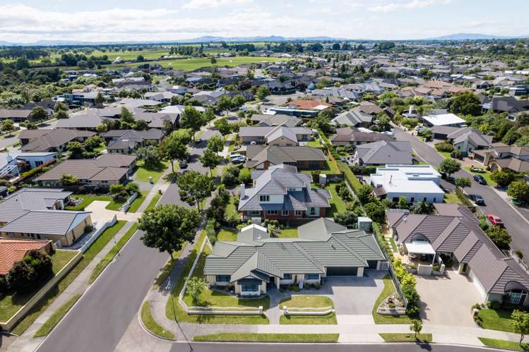 1 Merlin Close Huntington_22