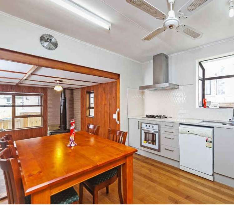 43 Roseman Avenue Mount Roskill_2