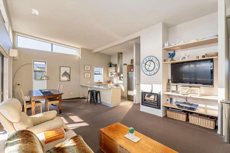 40/73 South Highway - Sovereign Pier Whitianga_7