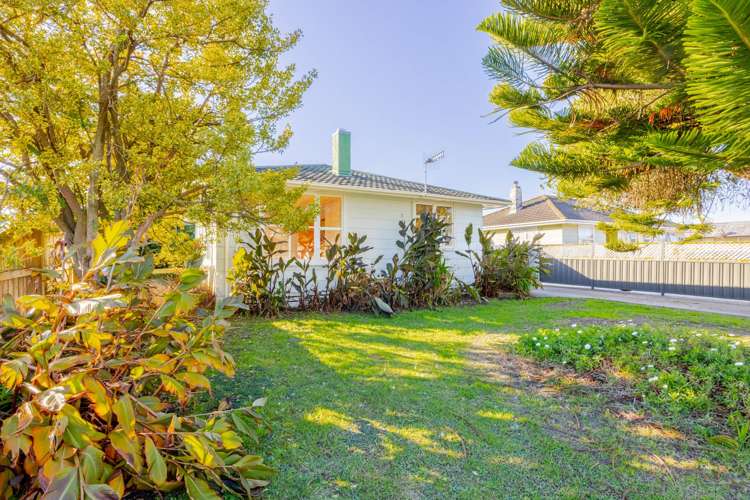 23 Curling Crescent Onekawa_3