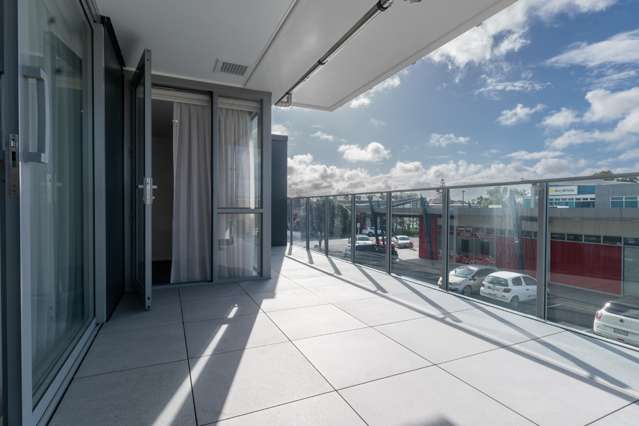 Fabulous and Sunny Apartment including carpark
