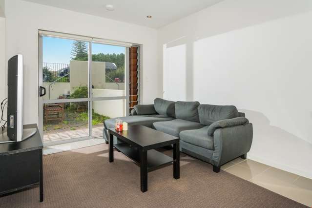 B1/71 Spencer Road Oteha_3