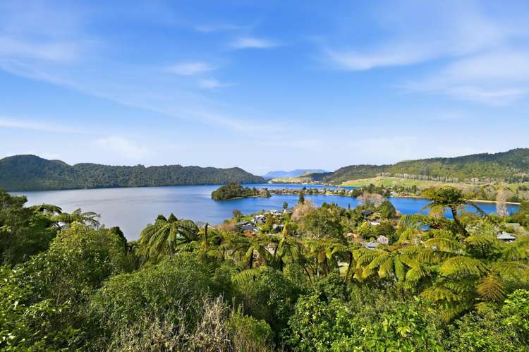 39-41 Summit Road Lake Okareka_0