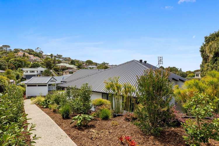 4 Grovenor Drive Orewa_21