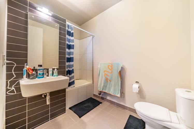 307/20 Hanson Street Mount Cook_5