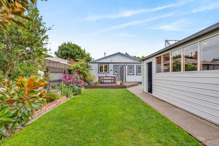 921 Willowpark Road North_2