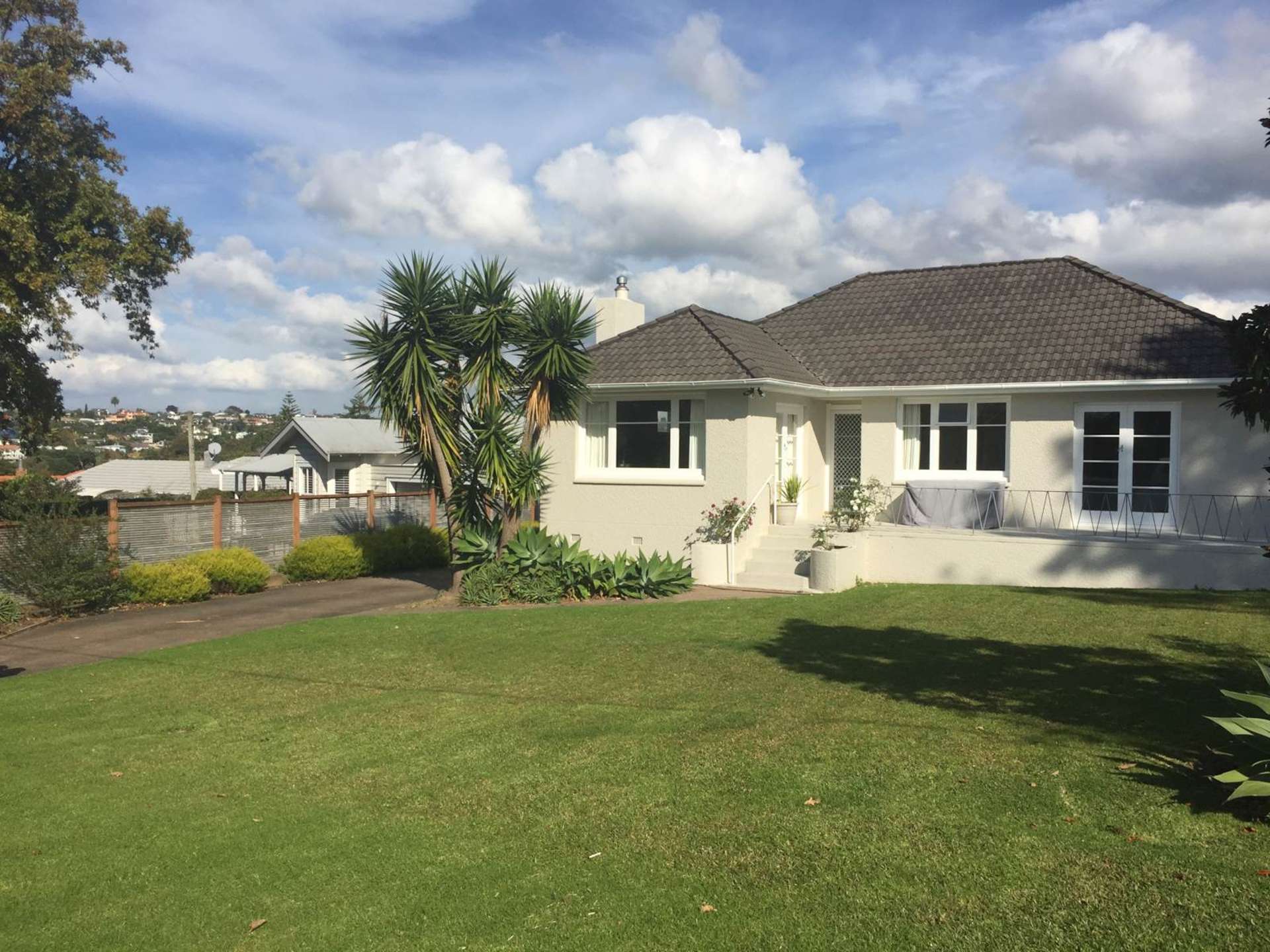 69 Beach Road Te Atatu Peninsula_0