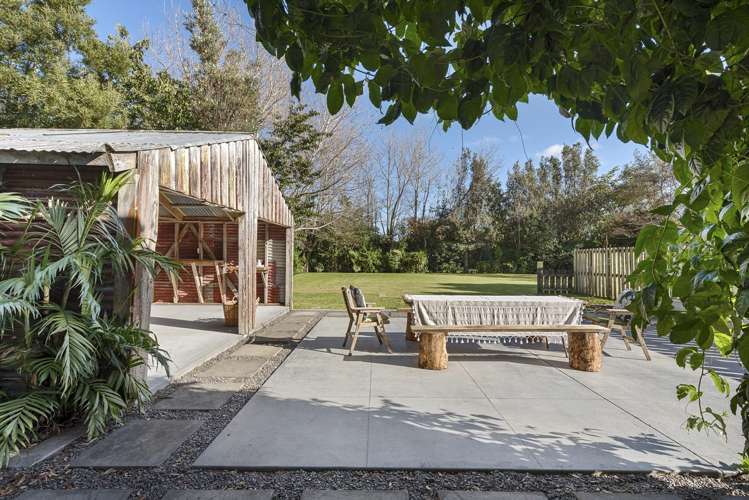 100 Oxford Road Okato_22