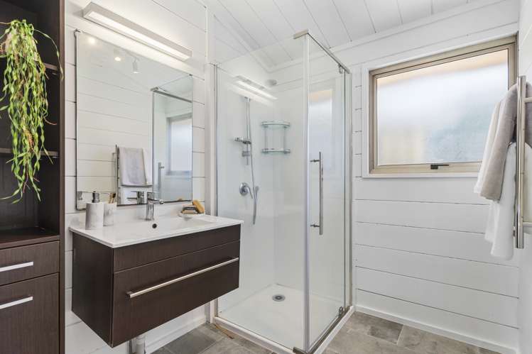 18 Kathleen Street Totara Vale_14