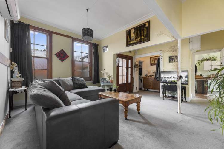 17 Holyhead Street Outram_8