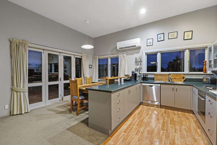 6 Cleghorn Street Redwoodtown_18