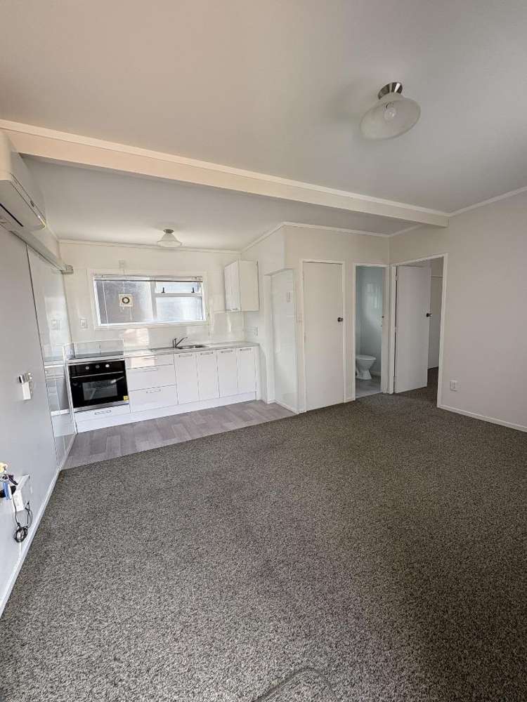 5/13 Eason Street 11068_3