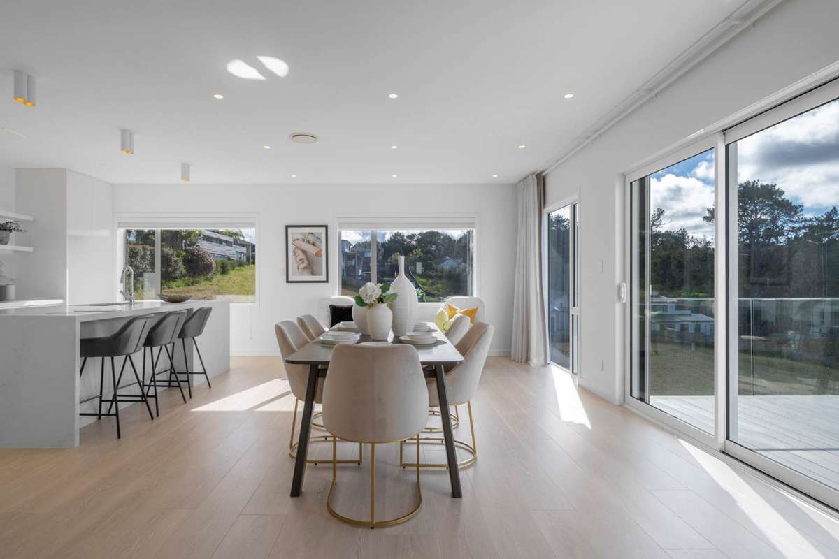 8 Richard Hill Close_5