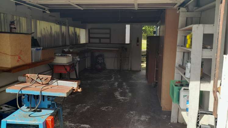 31 Powells Road Cable Bay_17