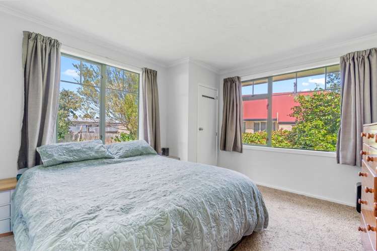 5 Holyhead Street Outram_9