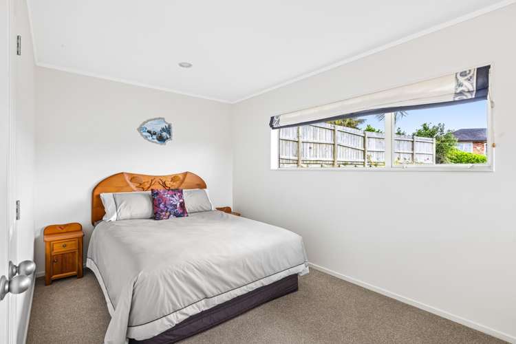 24 Grovenor Drive Orewa_17