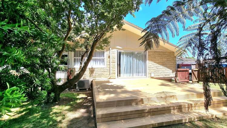 176 Gossamer Drive Pakuranga Heights_1