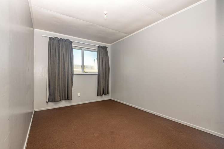 2/302 Tremaine Avenue_5