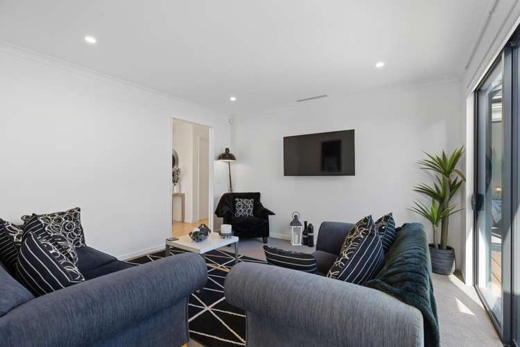 52 Manakura Street Russley_13