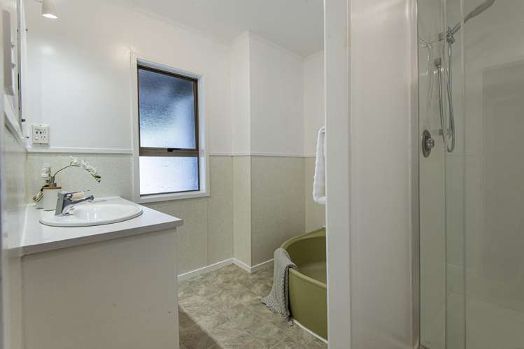 7 Escalona Street Kamo_7