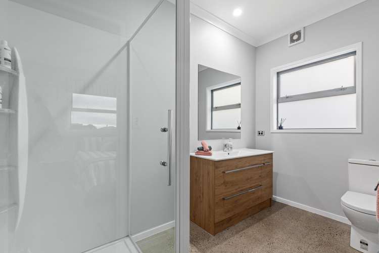 111 Oteki Park Drive Welcome Bay_35