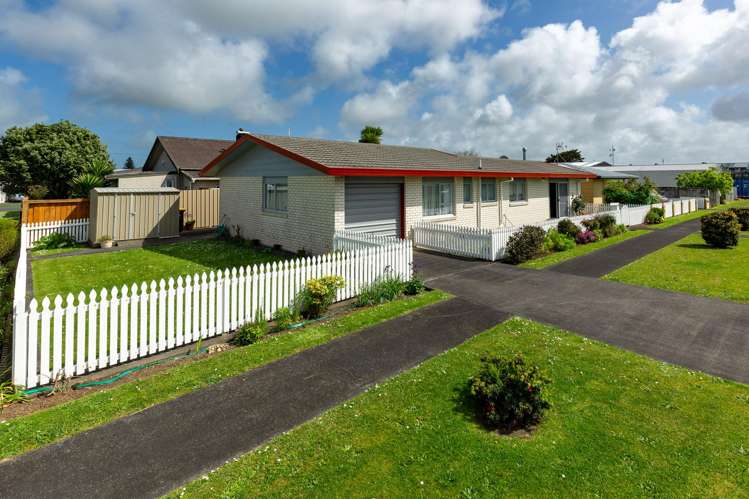 15 Domain Street Waiuku_14