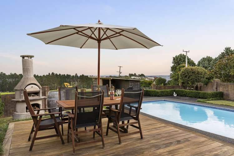 397 Redoubt Road Totara Park_12