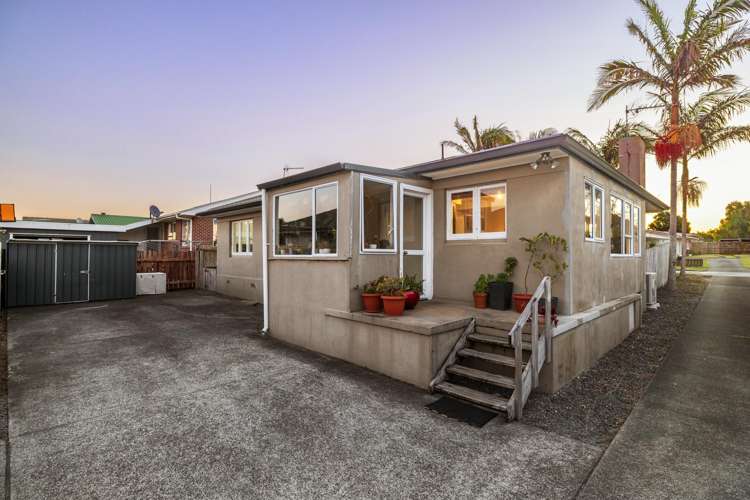 8 Landscape Road Pukekohe_14