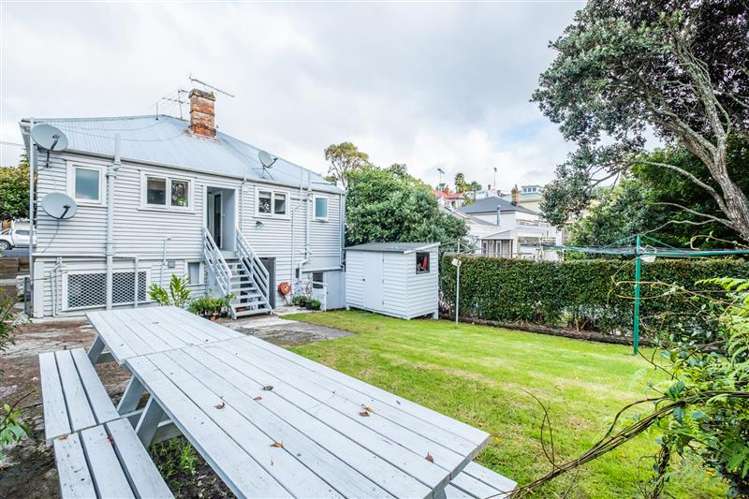 2/77 Lincoln Street 1766_1
