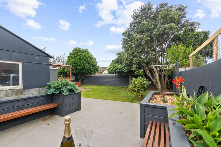 24 Leicester Street Terrace End_12