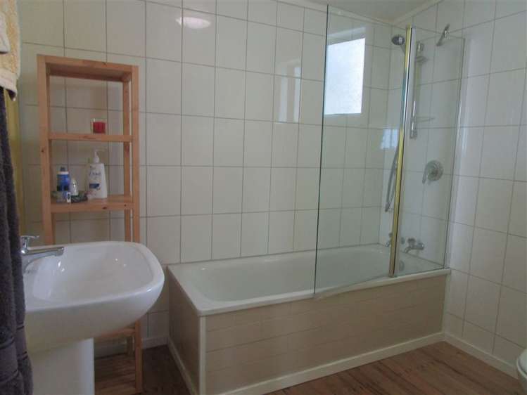 7506 South Road Okato_15