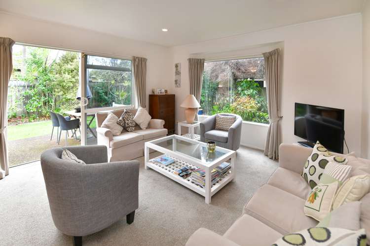 8 Chalmers Close Orewa_5