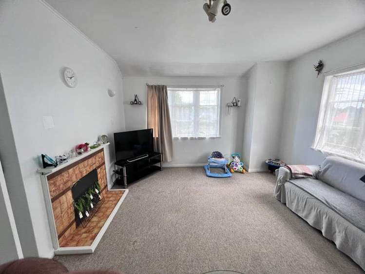 56 May Road Mount Roskill_5