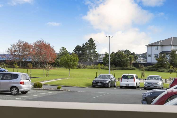 D2/71 Spencer Road Oteha_12