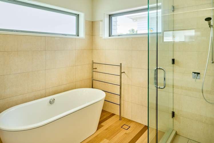 31 Pendennis Point Camborne_19