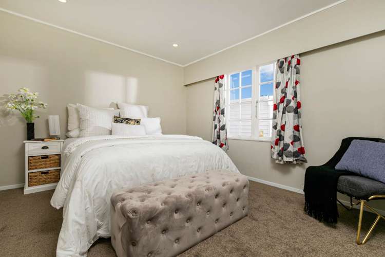 1 Miltonia Avenue Te Atatu South_8