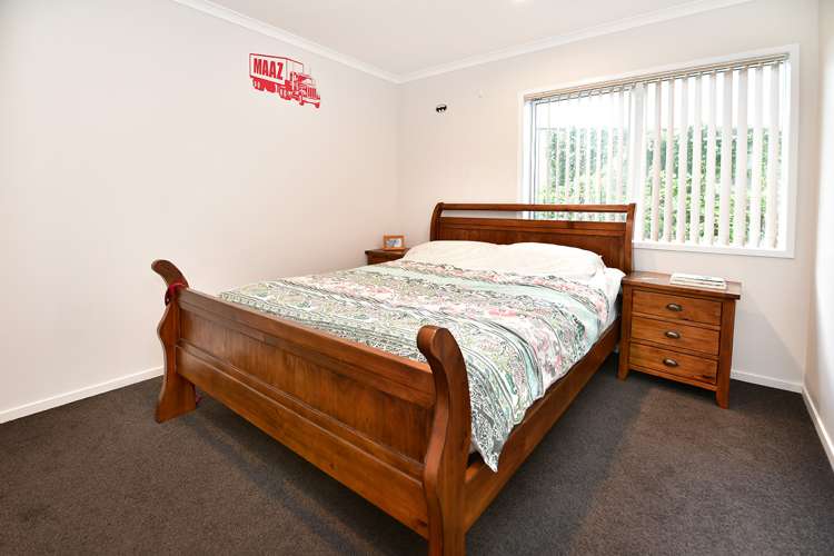 780 East Coast Road Oteha_14