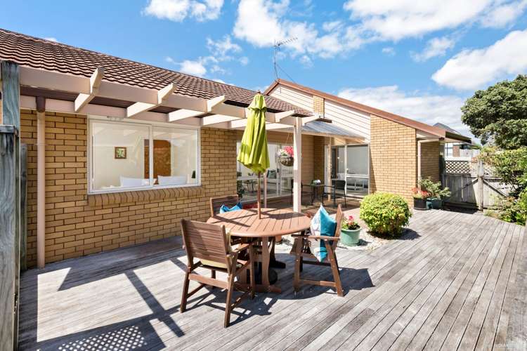 6 Crescent Hills Court Northpark_13