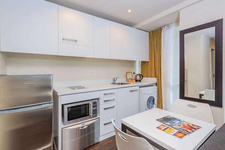 1305/10 Waterloo Quadrant Auckland Central_7