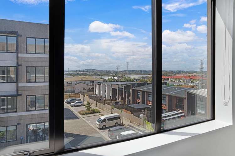 A207/3 Rauemi Way Te Atatu South_7