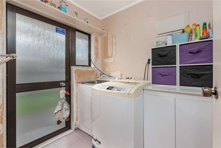 2/73 Tabitha Crescent Henderson_13