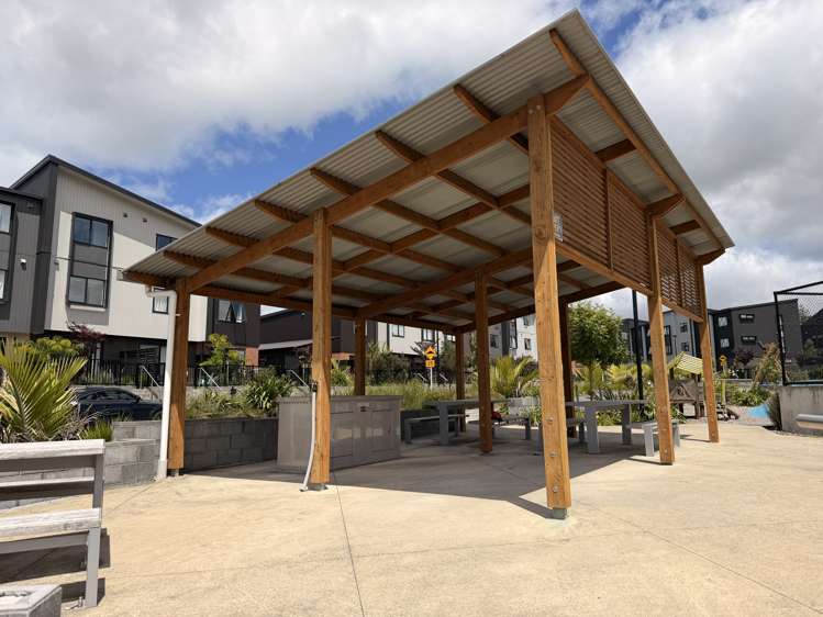 63 Selo Street Glen Eden_9