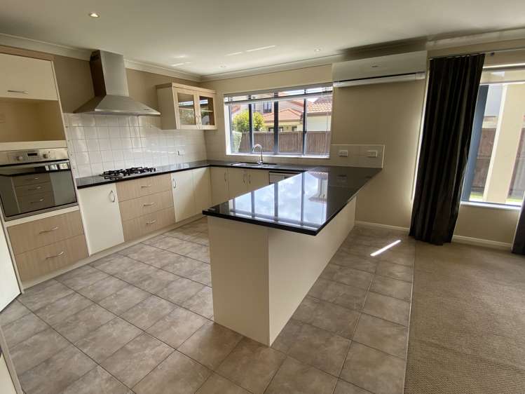 41 Coachman Drive Flat Bush_2