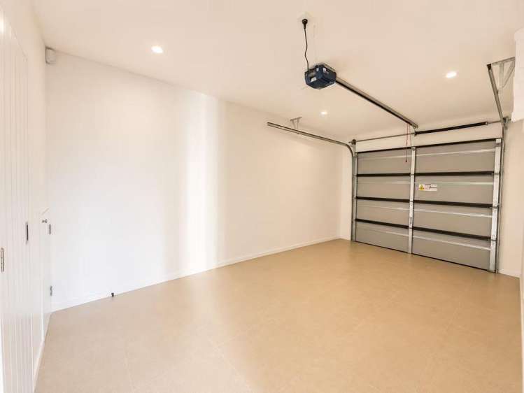 11C Rene Place 10698_10
