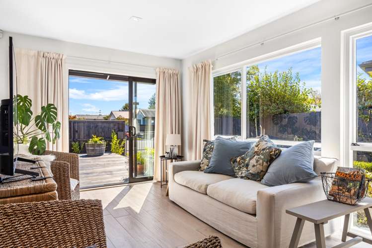 1/98 Perry Street Papanui_1