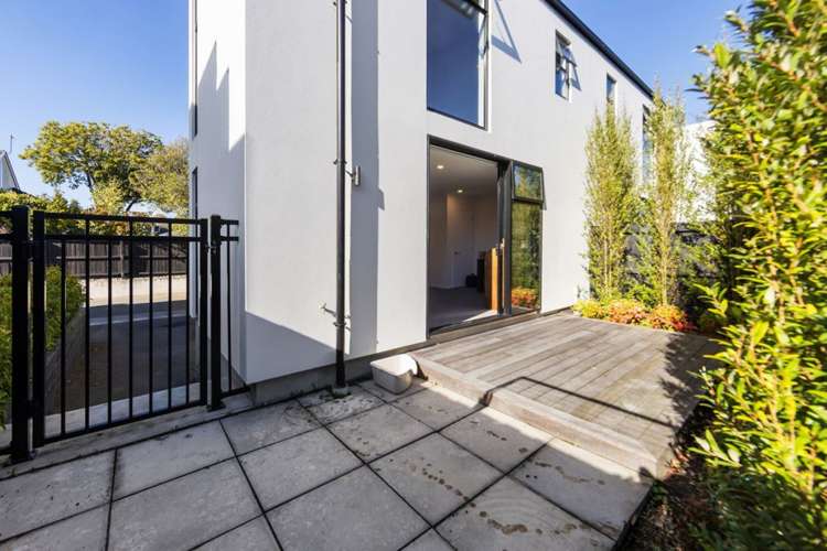 100A Rossall Street Merivale_11