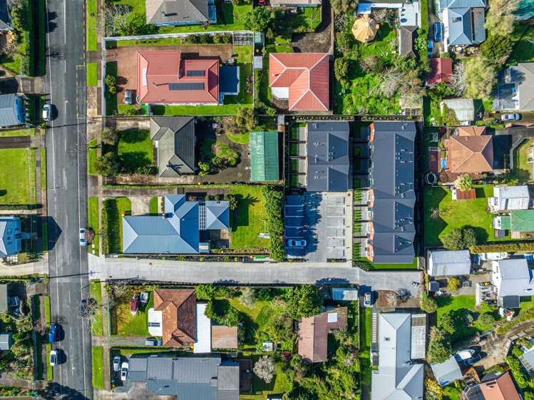 5/7 Boyd Avenue Mangere Bridge_14