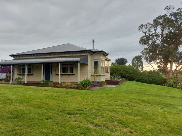 64 Mount Biggs Road Halcombe_11